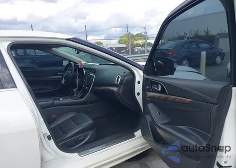 2016 Nissan Maxima 3.5 Platinum/3.5 S/3.5 Sl/3.5 Sr/3.5 Sv z USA, uszkodzony, nr VIN 1N4AA6AP4GC440544